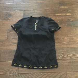 Used, koi lite scrub top